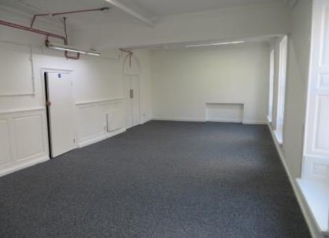 Retail/Shop in Mansfield - photo 3