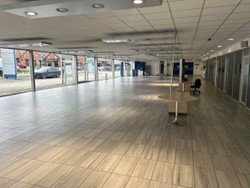 Retail/Shop in Batley - photo 4