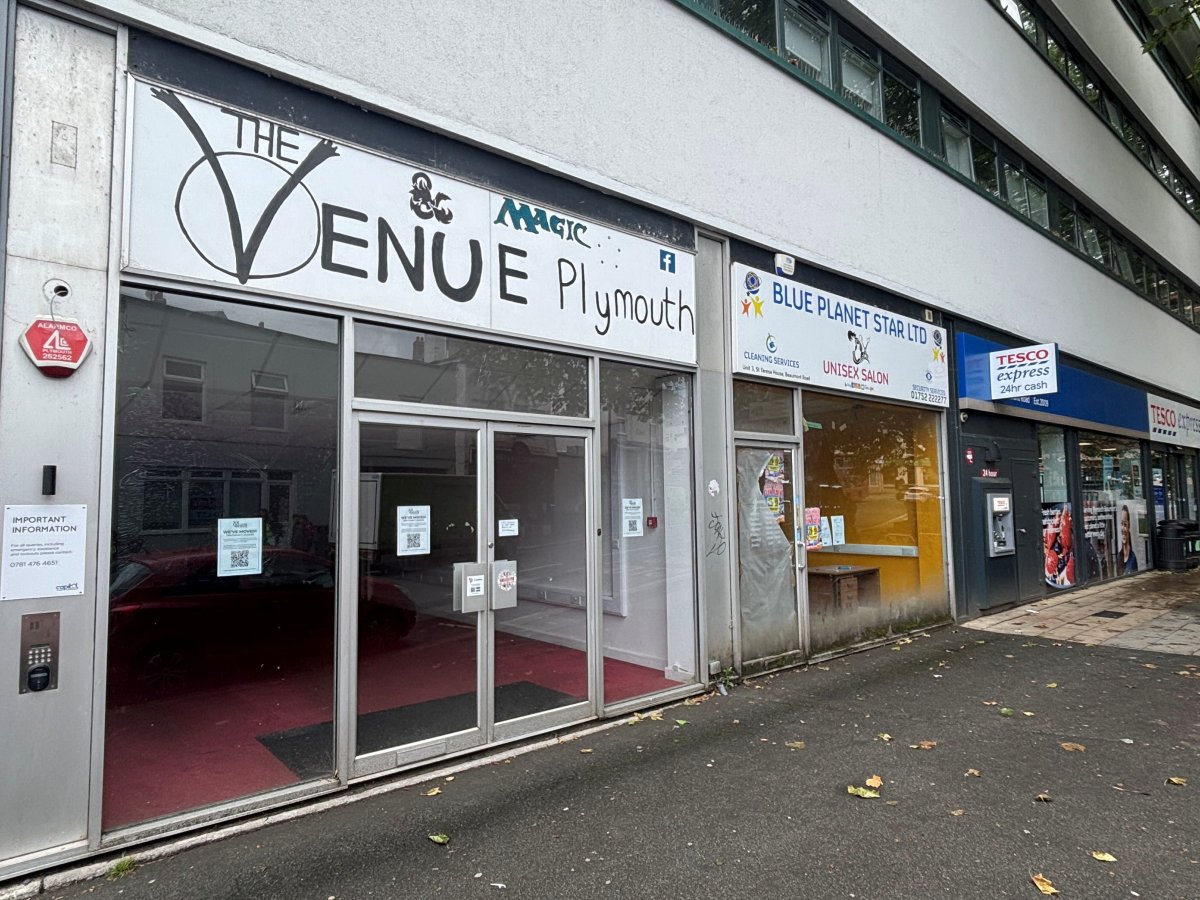 Retail/Shop in Plymouth - photo 2