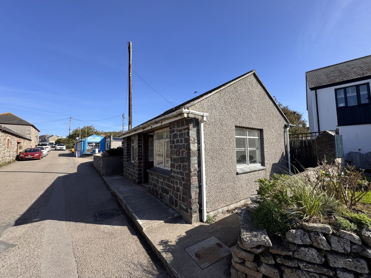 Retail/Shop in The Lizard - photo 2