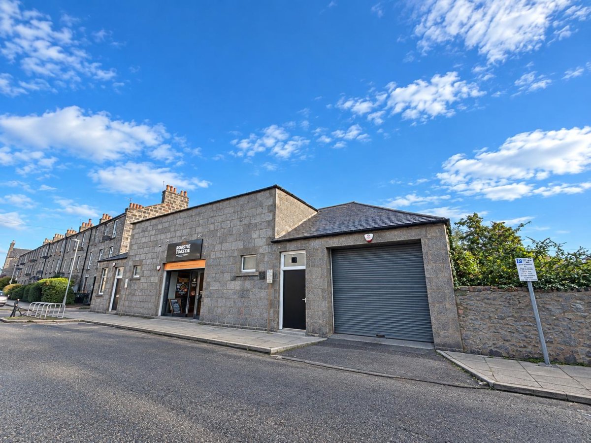 Retail/Shop in Aberdeen - photo 2