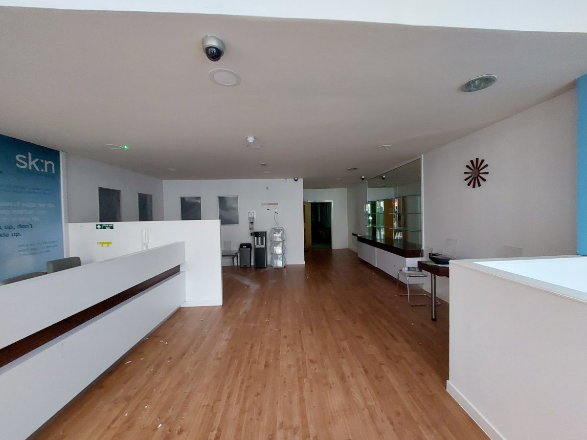 Retail/Shop in Aberdeen - photo 2