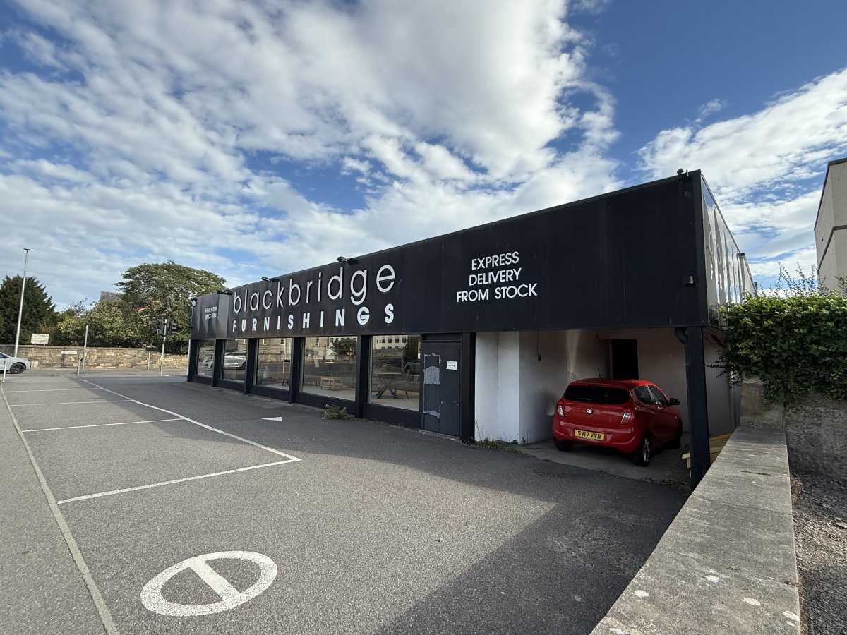 Retail/Shop in Elgin - photo 4