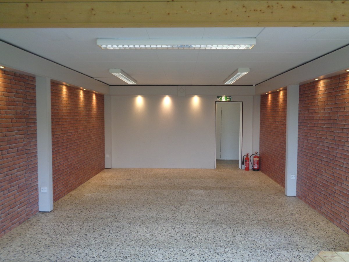 Retail/Shop in Exmouth - photo 2
