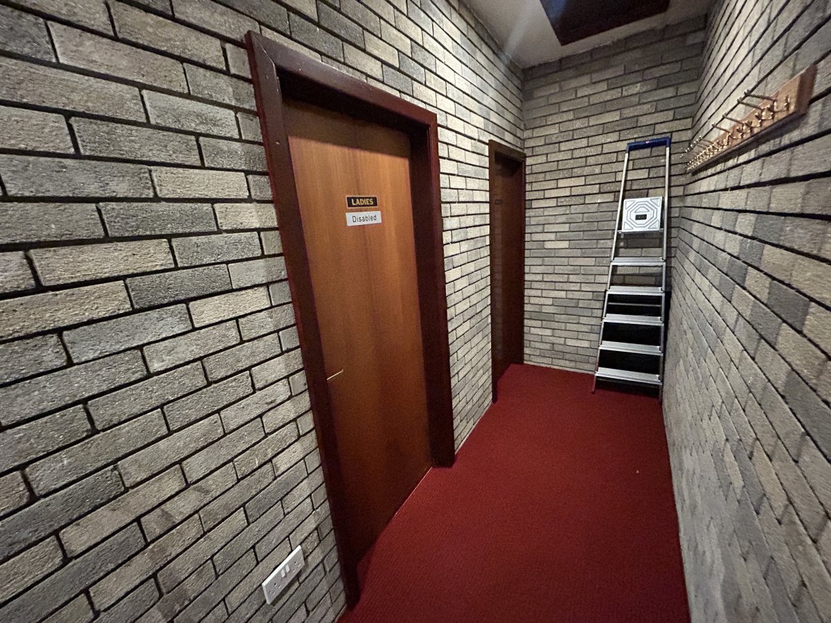Retail/Shop in Treherbert - photo 4
