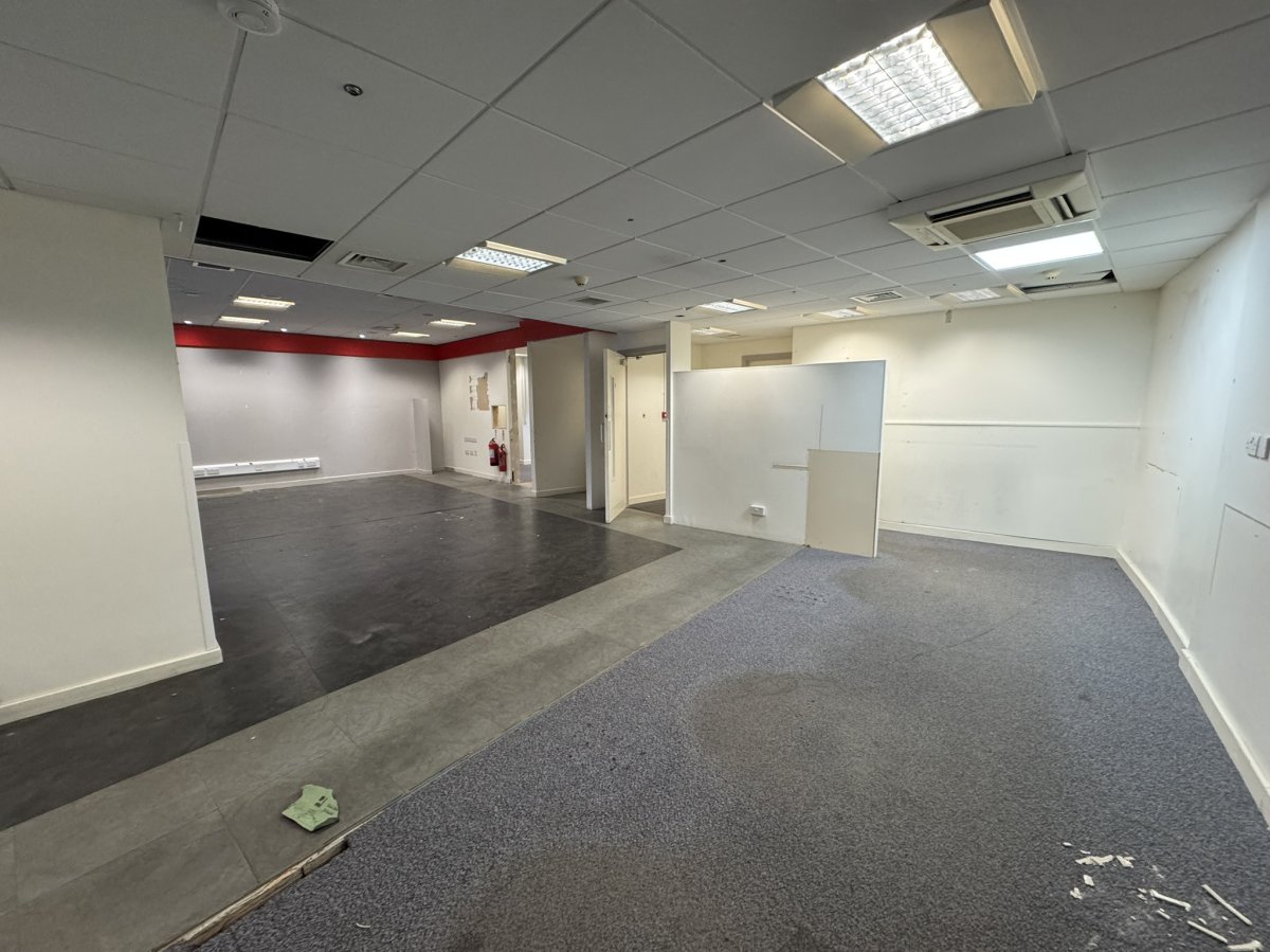 Retail/Shop in Peterborough - photo 3