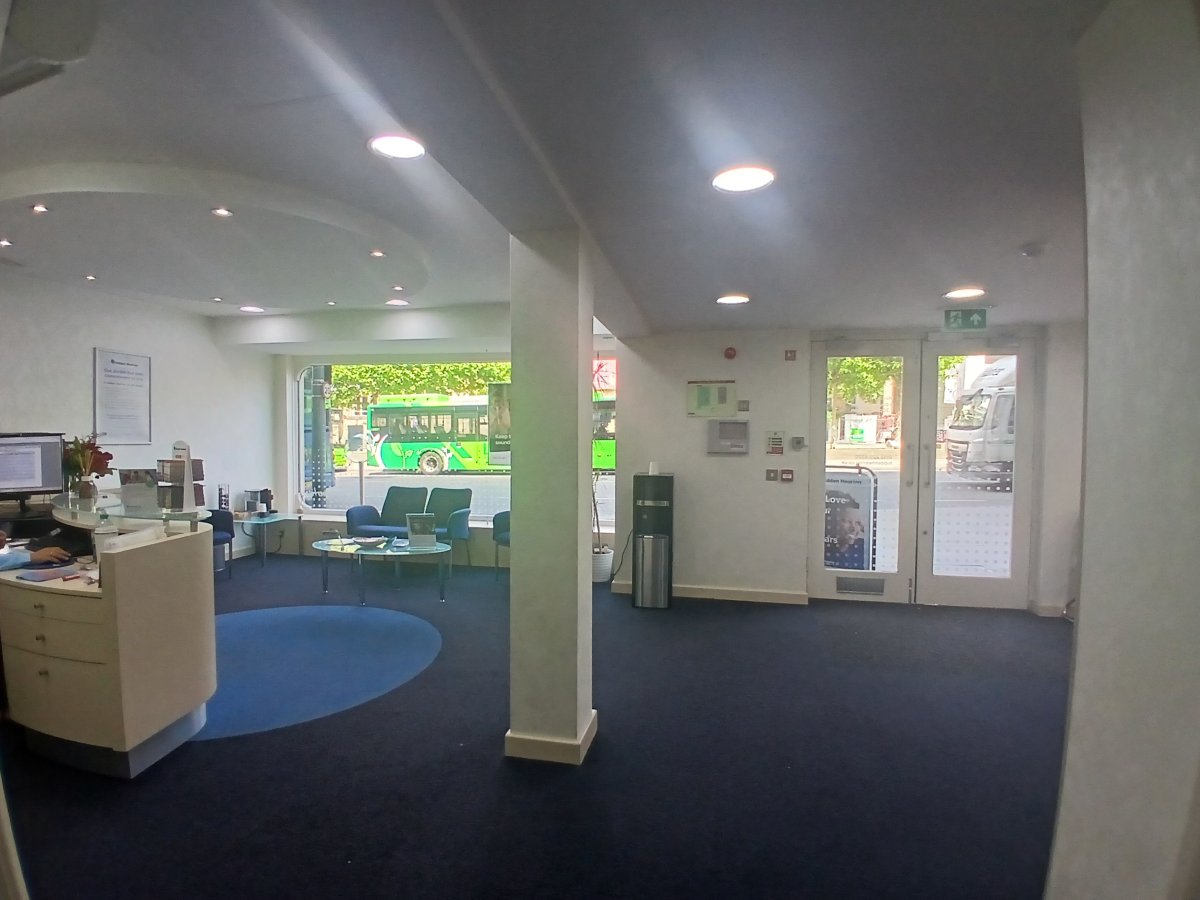 Retail/Shop in Leeds - photo 2