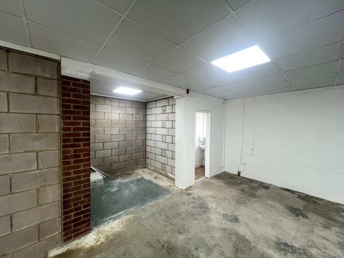 Retail/Shop in St. Neots - photo 2