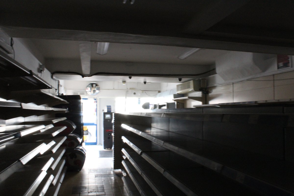 Retail/Shop in Burton On Trent - photo 3