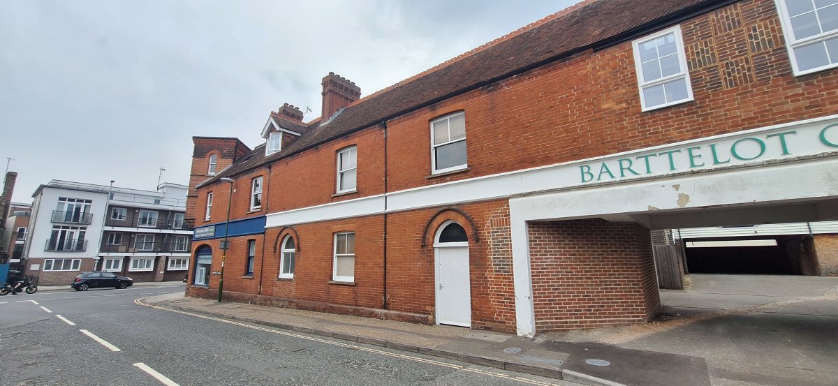Retail/Shop in Horsham - photo 3