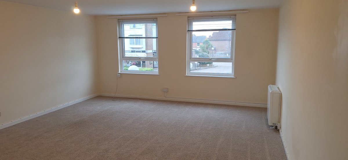 Retail/Shop in Billingshurst - photo 3