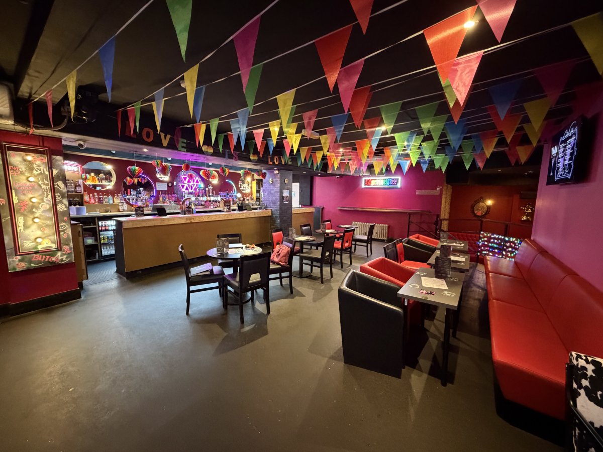 Retail/Shop in Manchester - photo 3
