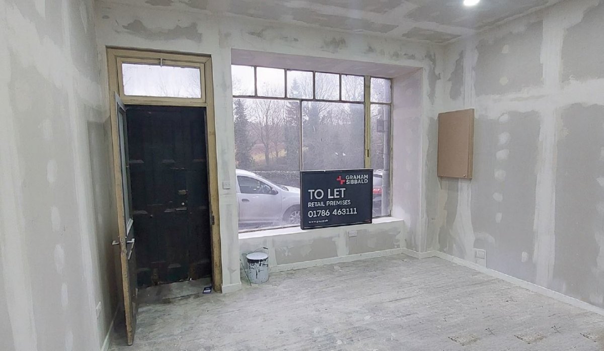 Retail/Shop in Brightons - photo 2