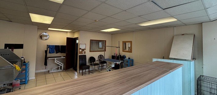 Retail/Shop in Ilkeston - photo 2