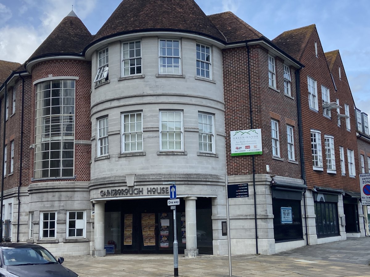 Retail/Shop in Crawley - photo 4