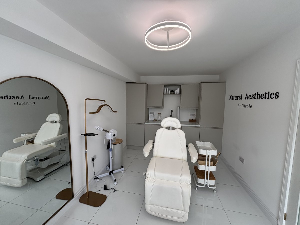 Retail/Shop in Hemsworth - photo 4