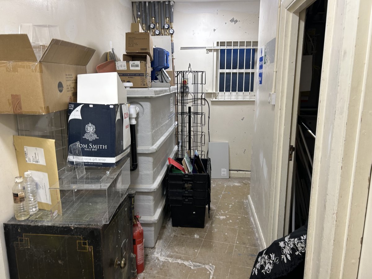 Retail/Shop in Sevenoaks - photo 3