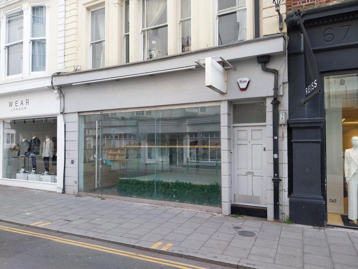 Retail/Shop in Brighton - photo 2