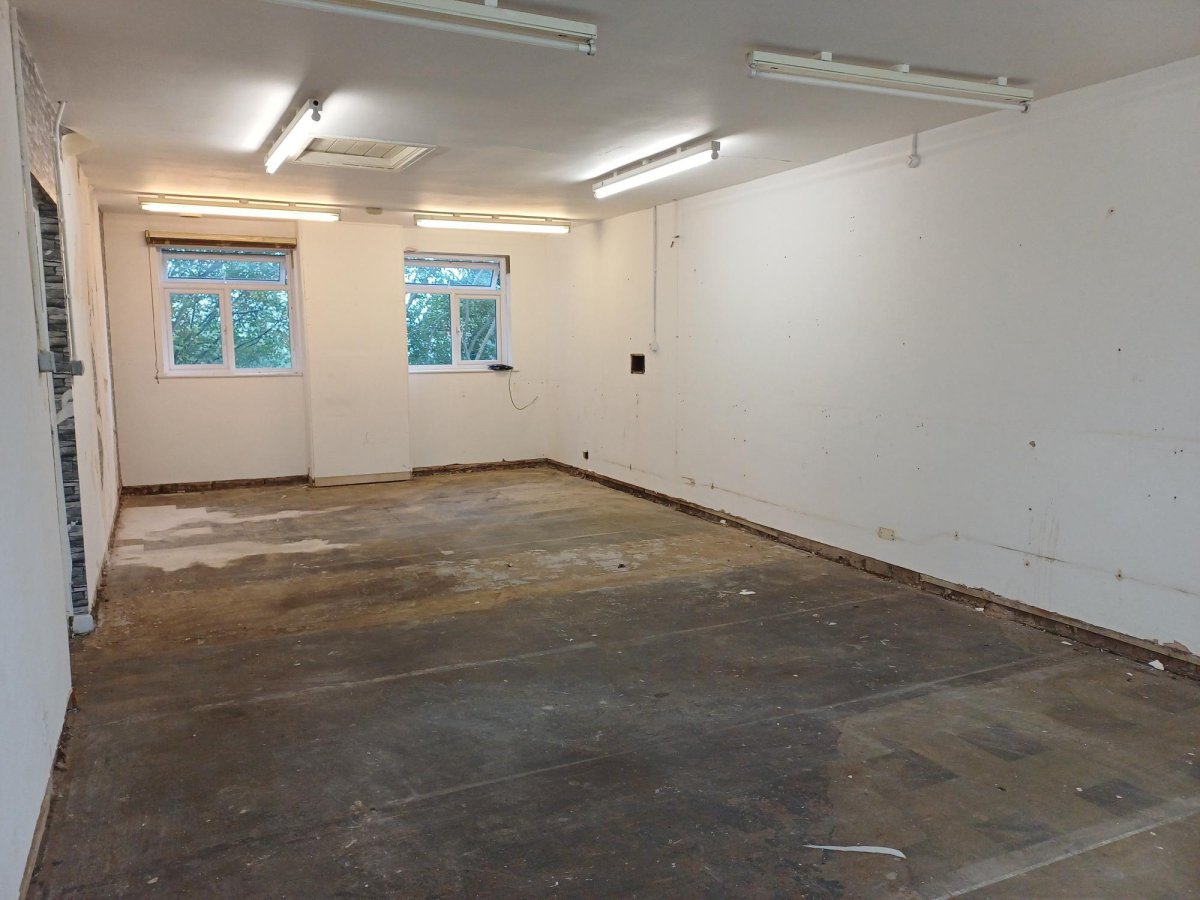 Retail/Shop in Corby - photo 4