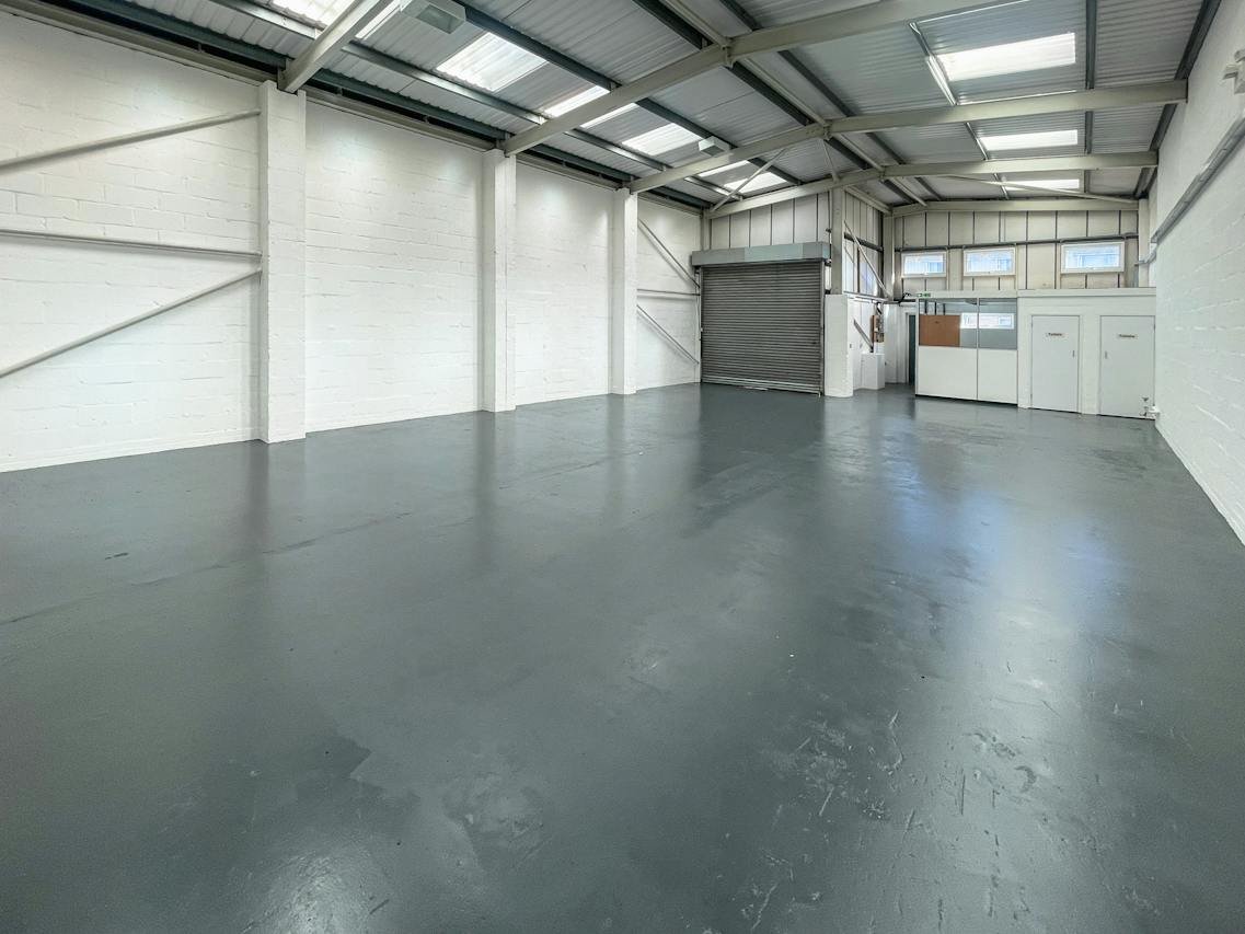 Retail/Shop in Poole - photo 3
