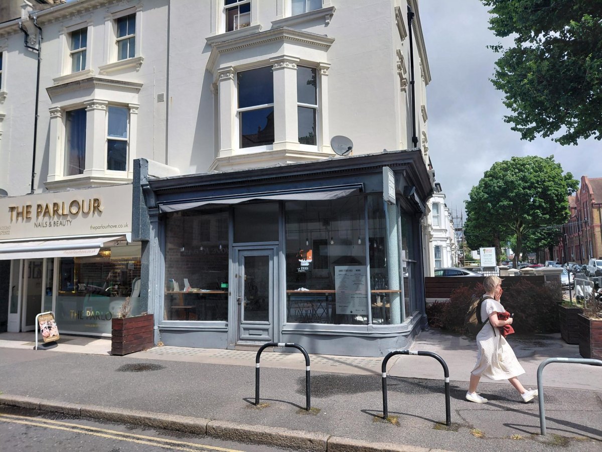 Retail/Shop in Hove - photo 3
