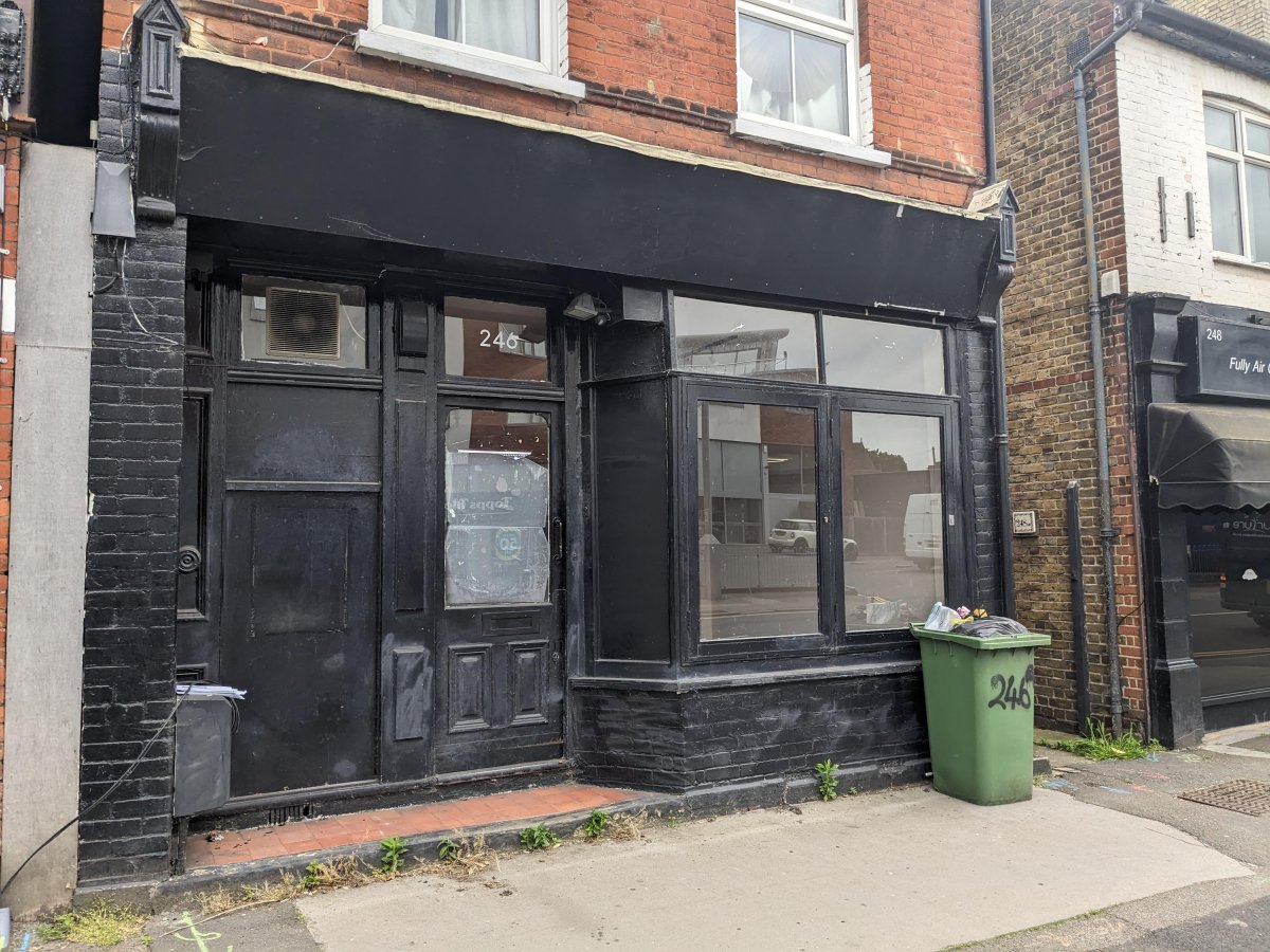 Retail in West Molesey