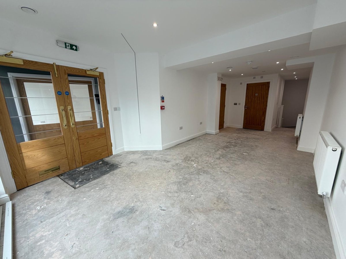 Retail/Shop in Nottingham - photo 4