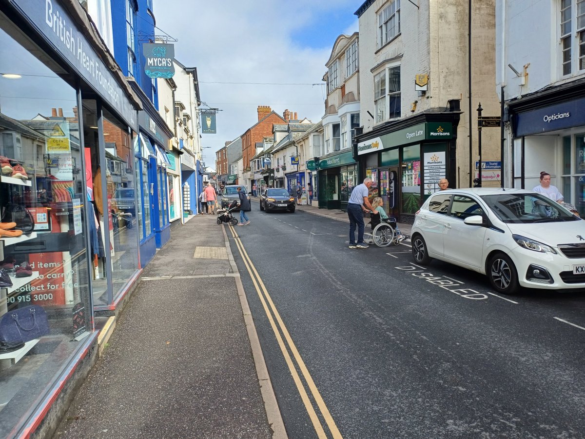 Retail/Shop in Sidmouth - photo 4