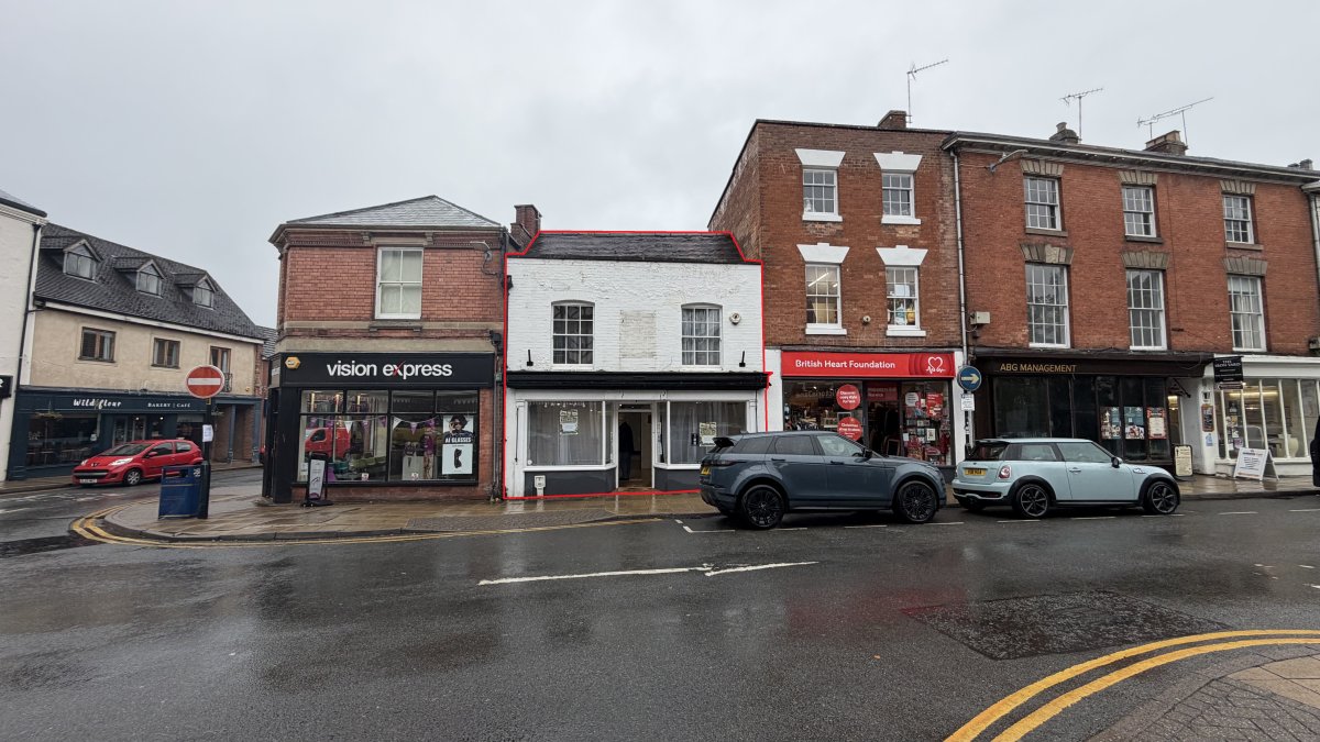 Retail in Warwick