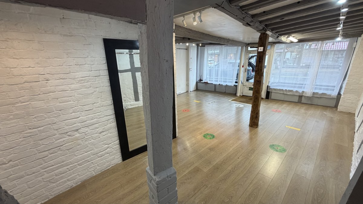 Retail/Shop in Warwick - photo 2