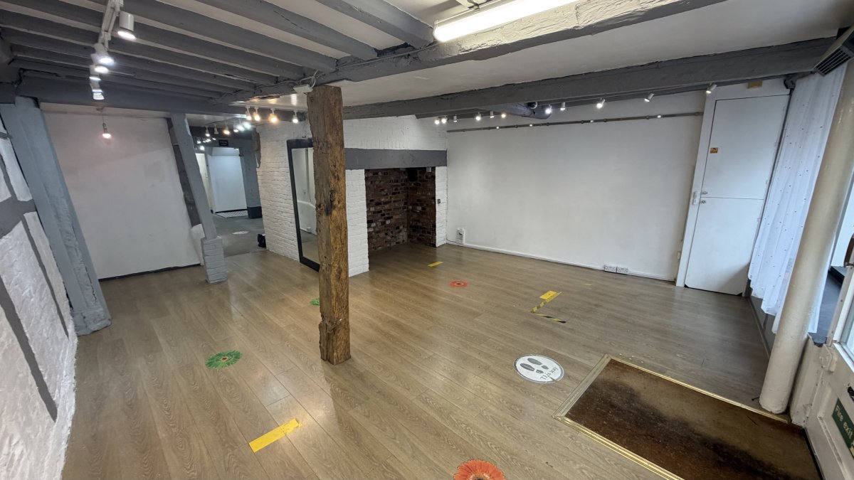 Retail/Shop in Warwick - photo 4
