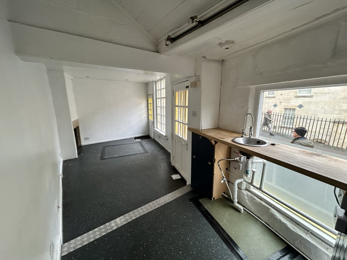 Retail/Shop in Bath - photo 3