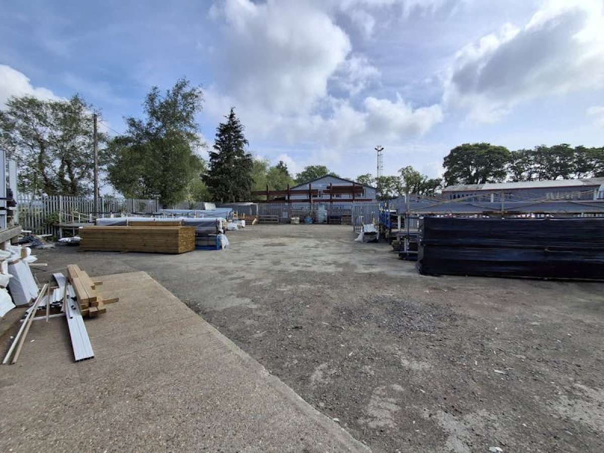 Storage in Wimborne - photo 2