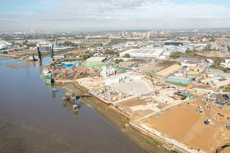 Storage in Barking - photo 2